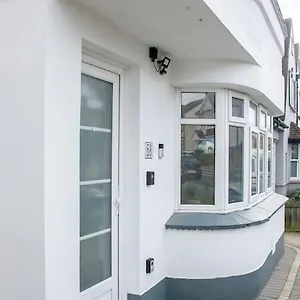 Apartment Stylish Retreat In Leigh-on-sea, Southend-on-Sea